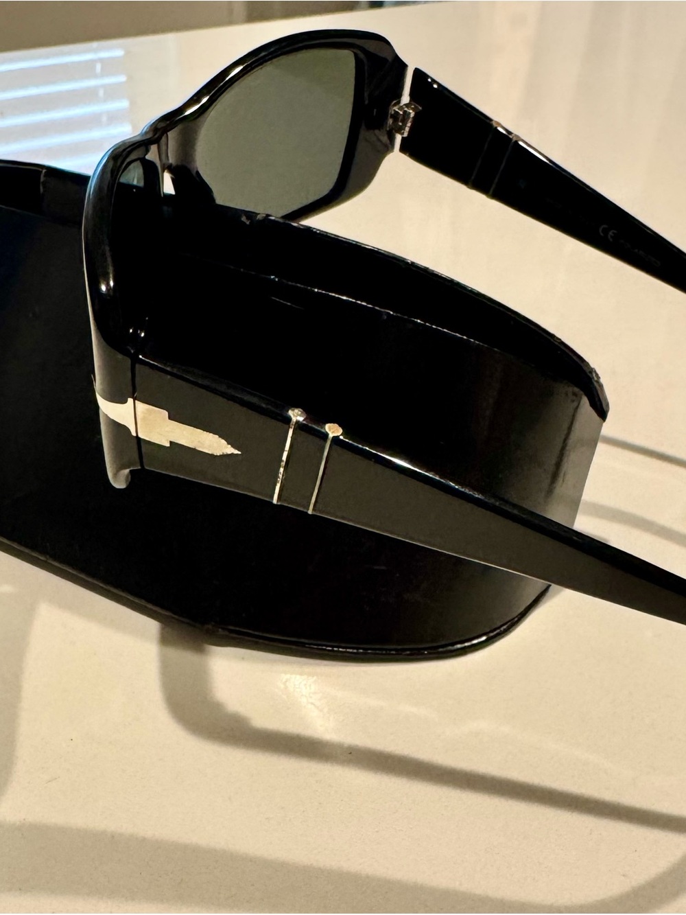 Persol PO2835-S Polarized Black 95/58 Made in Italy w/ Case